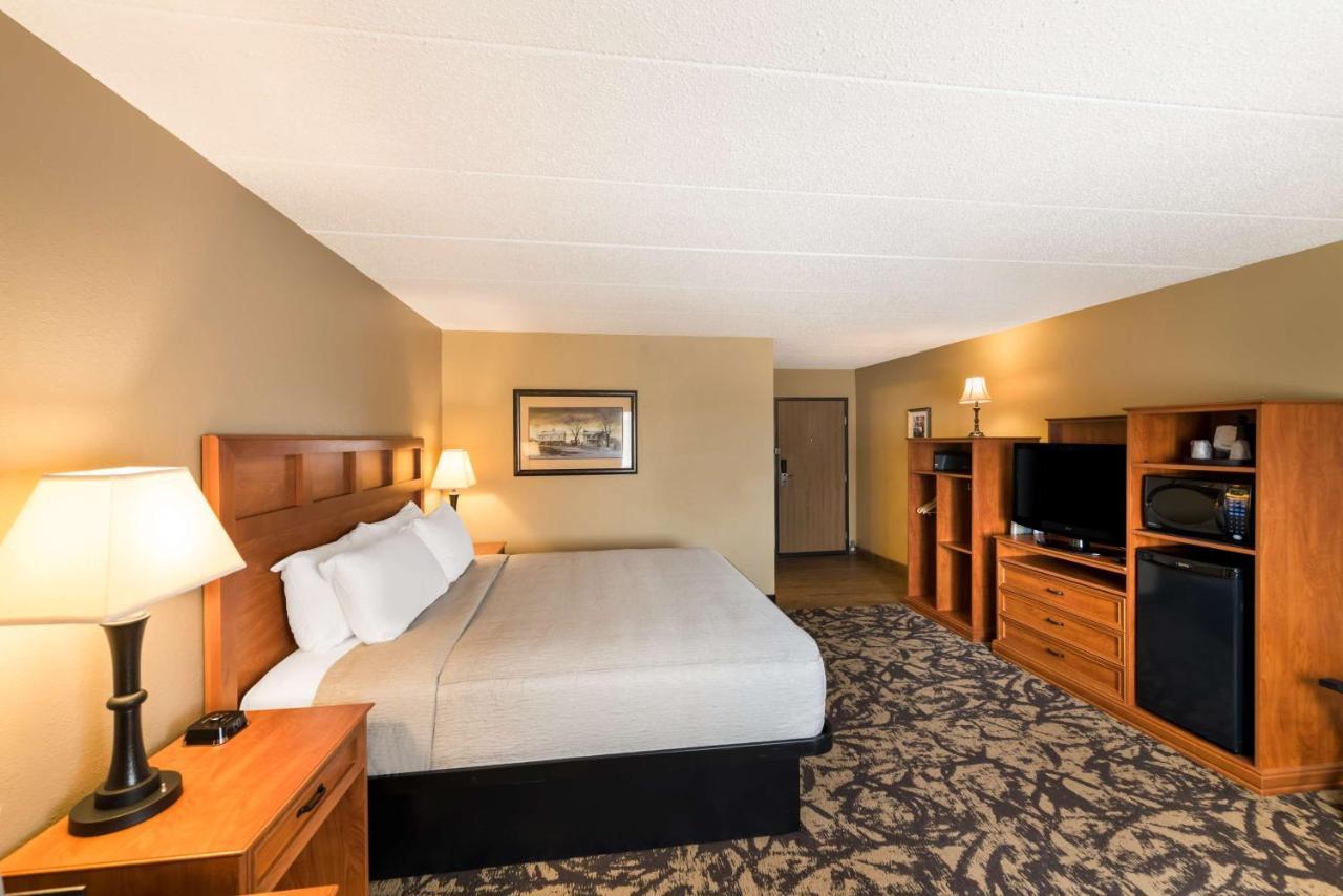 Best Western Derby Inn Eagle River Eksteriør bilde