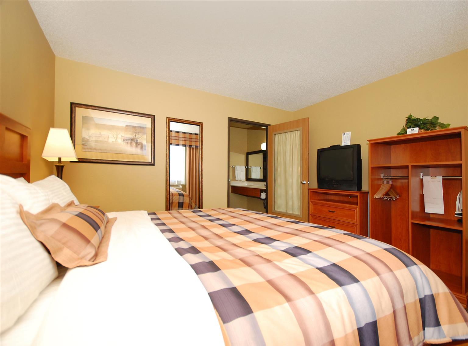 Best Western Derby Inn Eagle River Rom bilde