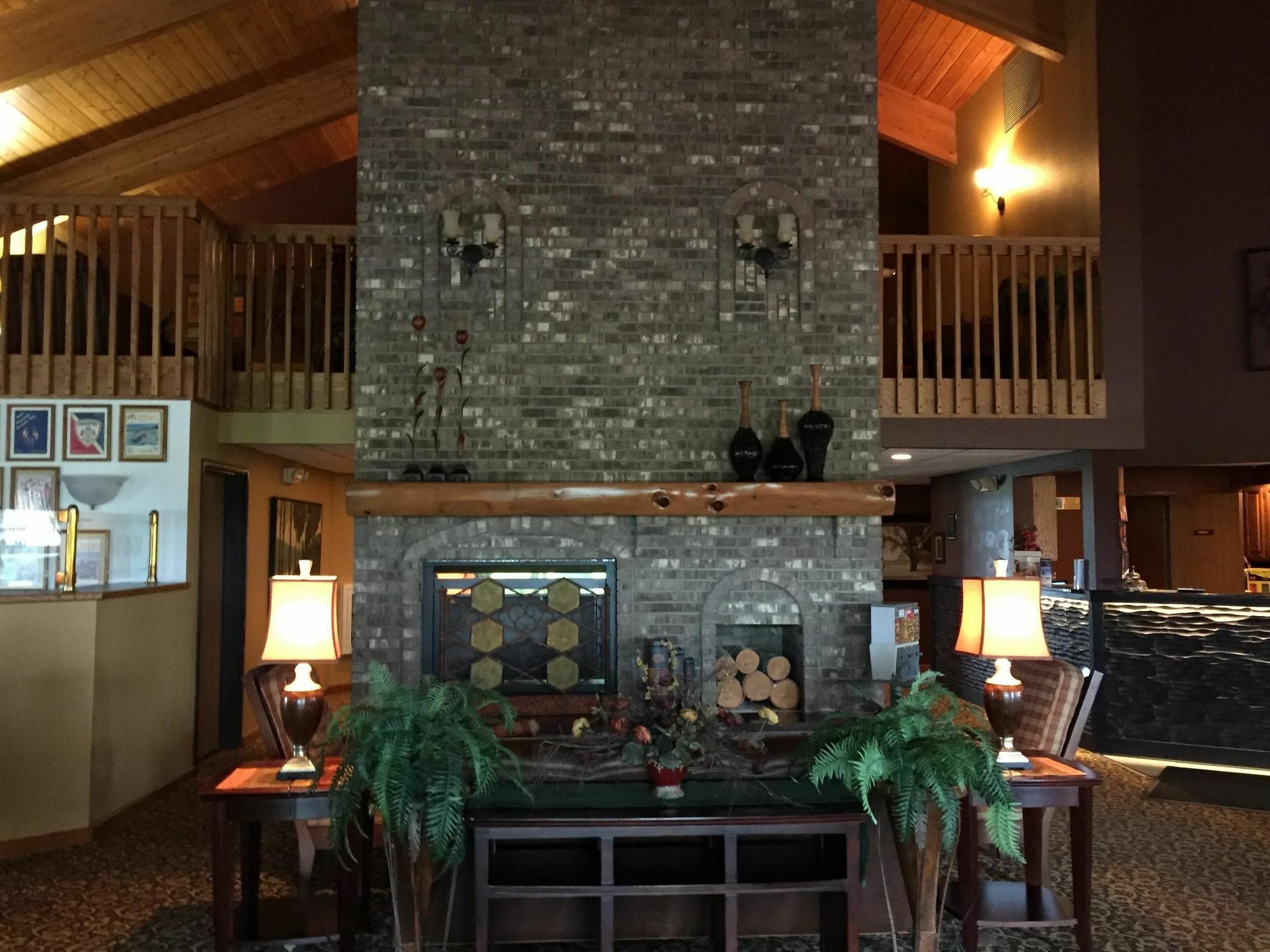 Best Western Derby Inn Eagle River Eksteriør bilde
