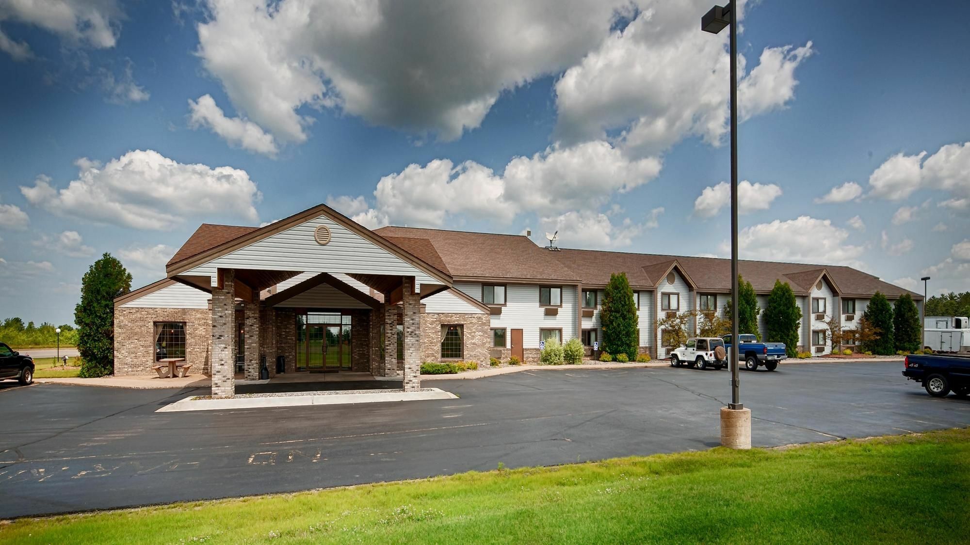 Best Western Derby Inn Eagle River Eksteriør bilde